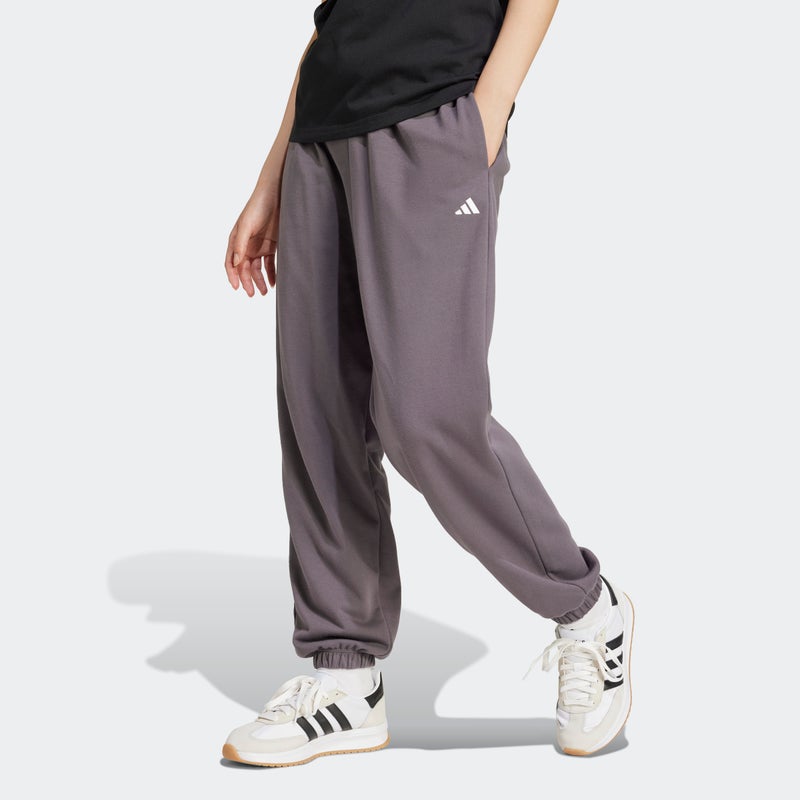 Adidas سروال رياضي نسائي بتصميم فضفاض - Image 2